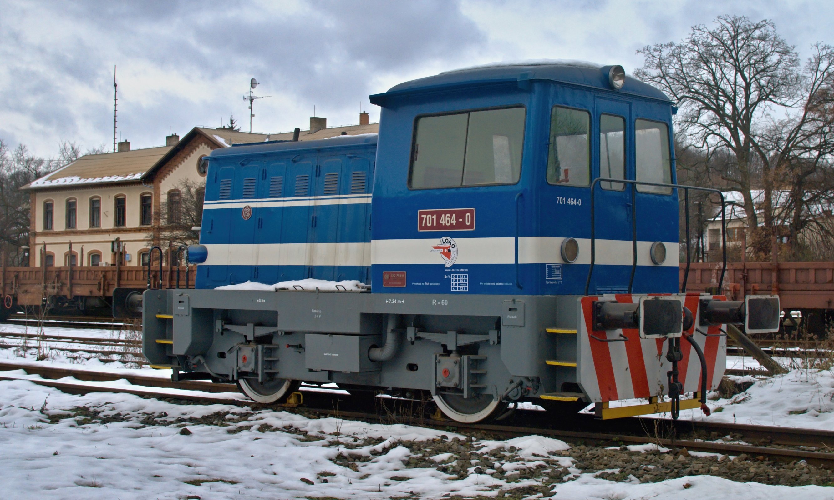 Motorová posunovací lokomotiva 701, Střelice (12.12.2010) – © Milan Palička