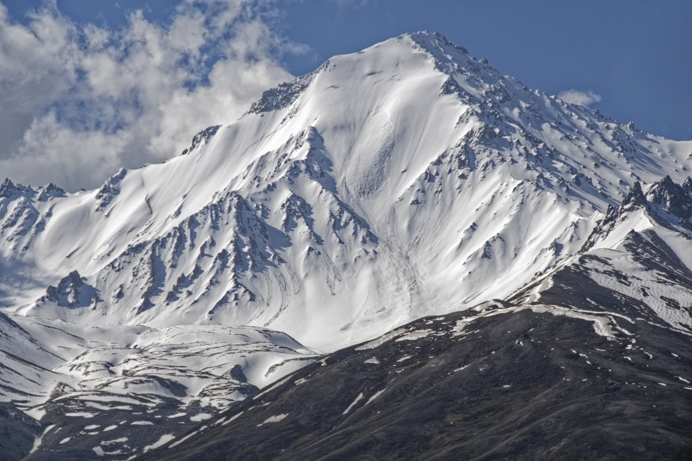 Система памир. Горы Памира в Таджикистане. Южный Памир горы. Горные хребты Памир. Горная система Памир.