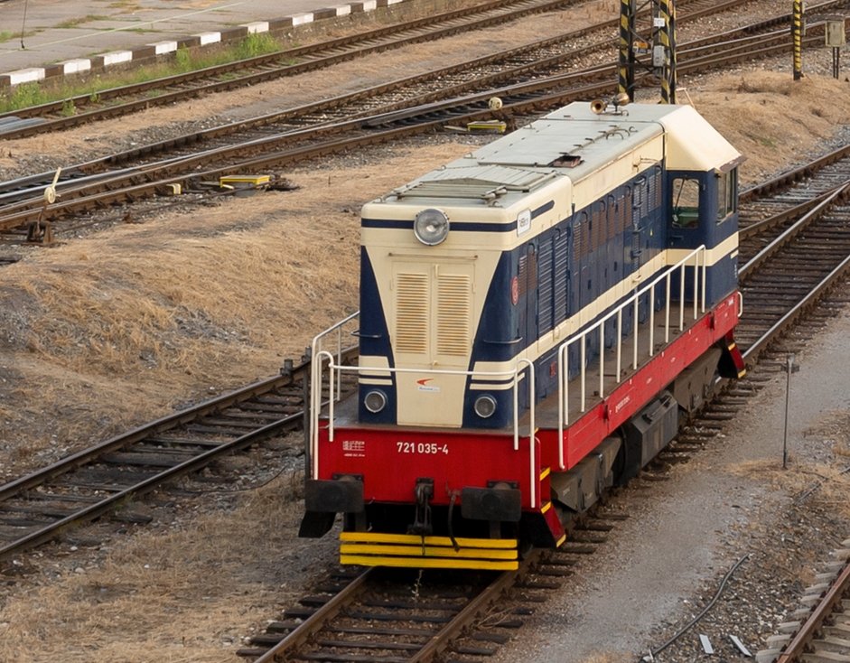 Motorová lokomotiva 721.035, Praha (21.8.2018) – M-SUR / Shutterstock