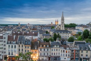 Caen – pisaphotography / Shutterstock