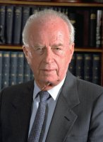 Jicchak Rabin (1994) – Yaakov Saar / National Photo Collection / CC BY-SA 3.0