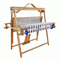 Ruční tkalcovský stav – redknapper / Shutterstock