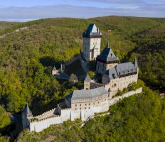 Karlštejn – Peteri / Shutterstock