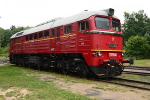 Motorová lokomotiva 781.600 (T679.1600), Lužná u Rakovníka (25.7.2012) – Profimedia.CZ