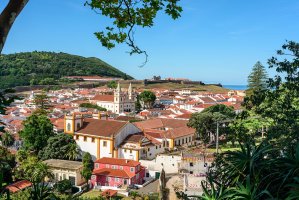Angra do Heroísmo, ostrov Terceira, Azory, Portugalsko – diego matteo muzzini / Shutterstock