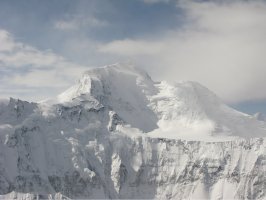 Štít Ismaila Sámáního – PS_Photo / Shutterstock