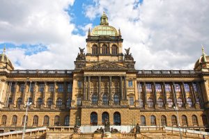 Národní muzeum, Praha – Igor Matic / Shutterstock
