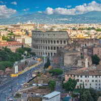 Roma – Noppasin Wongchum / Shutterstock