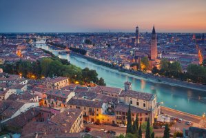 Verona – Rudy Balasko / Shutterstock