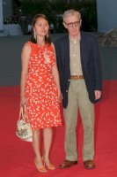 Woody Allen s manželkou Soon-Yi – DenisMakarenko / Depositphotos.com