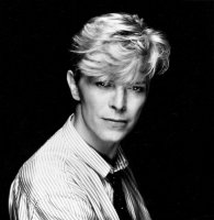David Bowie na portrétní fotografii z 80. let – Profimedia.CZ