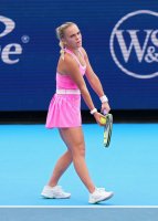 Sára Bejlek při podání v utkání proti Karolíně Plíškové na turnaji Cincinnati Open v Masonu v Ohiu, 14. srpna 2026 – Dylan Buell / Profimedia.CZ