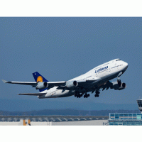 Boeing B-747 – Rene Hausotte / Shutterstock