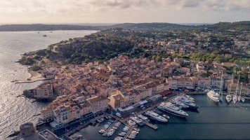Saint Tropez – Valentin B. Kremer / Unsplash