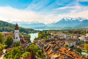 Thun – Irina Mos / Shutterstock
