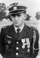 František Peřina ve francouzské letecké uniformě – Volné dílo, fair use