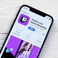 Twitch, platforma pro živé streamování zaměřená na videohry a online vysílání – Mehaniq / Shutterstock