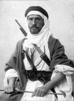 Alois Musil v beduínském oděvu – Volné dílo