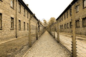 Koncentrační tábor Osvětim (Auschwitz) – Krzysztof Pluta / Pixabay.com