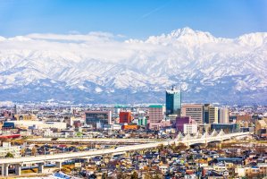 Tojama – Sean Pavone / Shutterstock