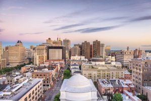 Baltimore – Sean Pavone / Shutterstock