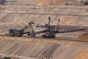 Lignitový důl, Rhineland, Německo – Pixel62 / Shutterstock