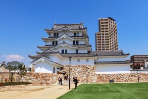 Amagasaki – Toru Kimura / Shutterstock