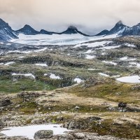 Glittertind – zeashma zahid / Shutterstock