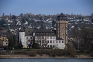 Rhens – David Esser / Shutterstock