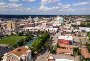 Springfield, Missouri – Real Window Creative / Shutterstock