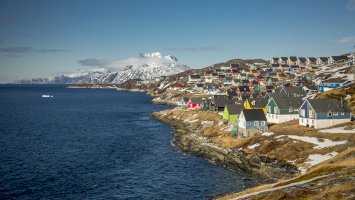 Nuuk – Pro_Studio / Shutterstock