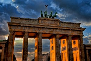Braniborská brána, Berlín – Ricardo Gomez Angel / Unsplash