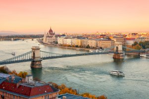 Řeka Dunaj, Budapešť – rbrechko / Shutterstock