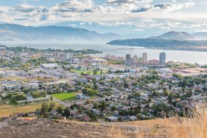 Kelowna – Amy K. Mitchell / Shutterstock