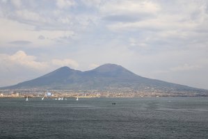 Vesuv – Pecold / Shutterstock