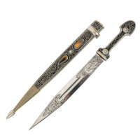 Kinžál – FotograFFF / Shutterstock