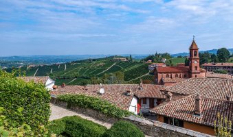 Asti – Dietmar Oelke / Shutterstock