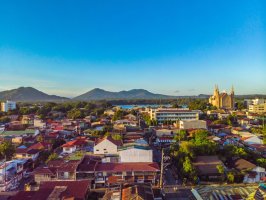 San Pablo (Filipíny) – SquadPicks / Shutterstock