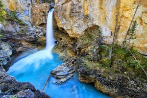 Stanleyovy vodopády, Beauty Creek, národní park Jasper, Kanada – Don Mammoser / Shutterstock