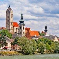 Krems an der Donau – b-hide the scene / Shutterstock