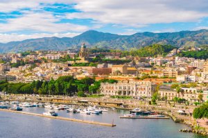 Messina – NAPA / Shutterstock