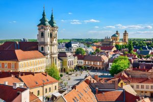 Eger – Ekaterina Polischuk / Shutterstock