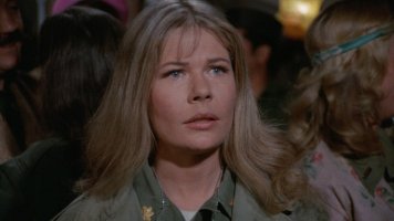 Loretta Swit v záběru ze seriálu MASH (1972–1981), produkce 20th Century Fox – Profimedia.CZ