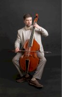 Viola da gamba – Maslov Dmitry / Shutterstock