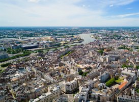 Nantes – Altitude Drone / Shutterstock