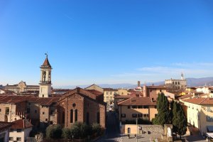 Prato – Serega_tm / Shutterstock