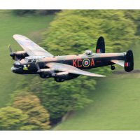 Avro Lancaster – Peter R Foster IDMA / Shutterstock