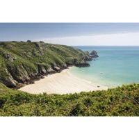 Guernsey – haraldmuc / Shutterstock