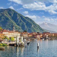 Komské jezero – travelpeter / Shutterstock