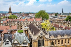 Oxford – Andrei Nekrassov / Shutterstock